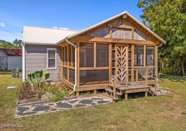 1st image of 376 Shell Rd, Atlantic, NC 28511 | MLS# 100566179