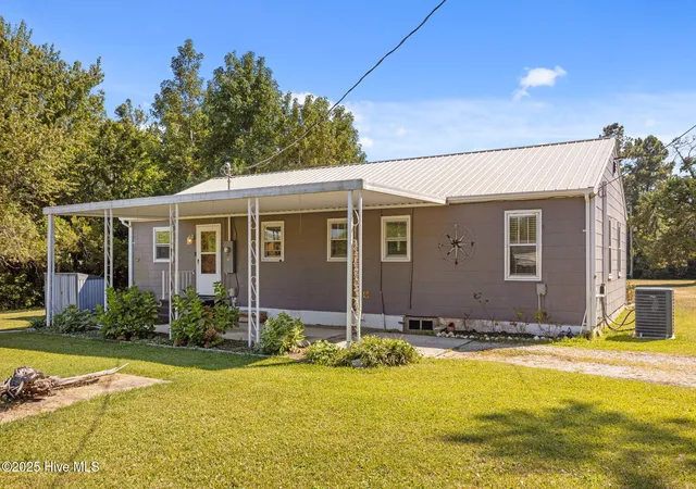 2nd image of 376 Shell Rd, Atlantic, NC 28511 | MLS# 100566179