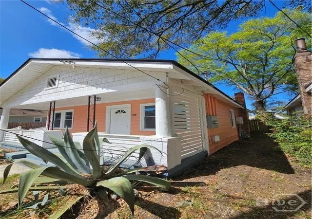 Photo 3 of Single family home for sale at 22 W 59th Street, Savannah, GA 31405 | MLS# SA353870 | Listing updated on 2026-08-24