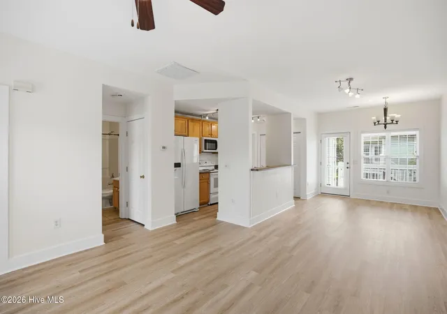 5th image of 2308 Wrightsville Ave #Apt 202, Wilmington, NC 28403 | MLS# 100578253