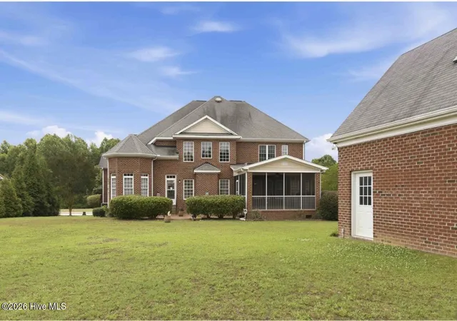Homes for sale in Wilson, NC | 4701 Bayview Dr, Wilson, NC 27896 | MLS# 100578513
