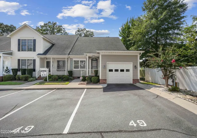 Listing Photo 5 - Condo for sale in building located at 3102 Cashwell Dr, Goldsboro, NC 27534 - Unit #49