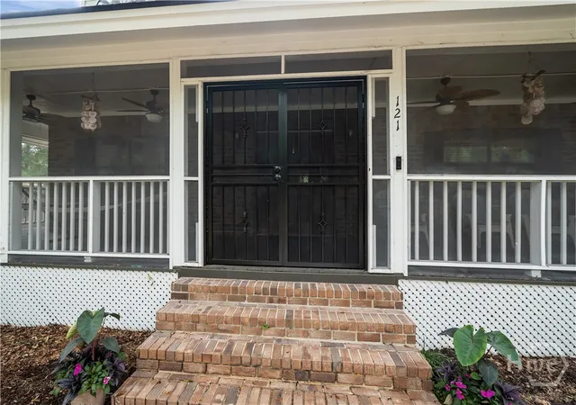 4th image of 121 Oak Crk Ct, Richmond Hill, GA 31324 | MLS# SA357422