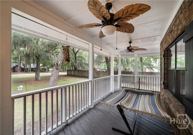5th image of 121 Oak Crk Ct, Richmond Hill, GA 31324 | MLS# SA357422