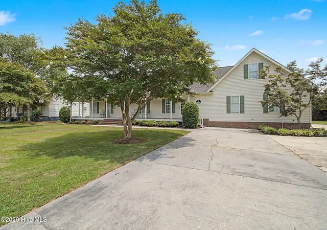 Homes for sale in Elizabethtown, NC | 76 Wrexham Pl, Elizabethtown, NC 28337 | MLS# 100559418