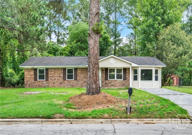 Homes for sale in Pooler, GA | 300 Garden Acres Wy, Pooler, GA 31322 | MLS# SA358230
