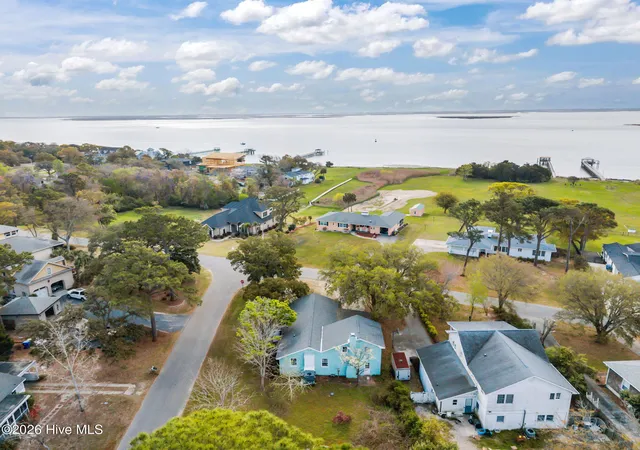 2nd image of 109 River Dr, Southport, NC 28461 | MLS# 100564624