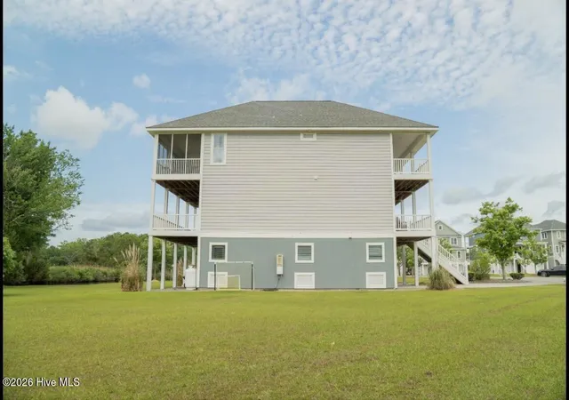 Photo 3 of Single family home for sale at 132 Riverwalk Ln, Jacksonville, NC 28540 | MLS# 100572614 | Listing updated on 2026-08-18