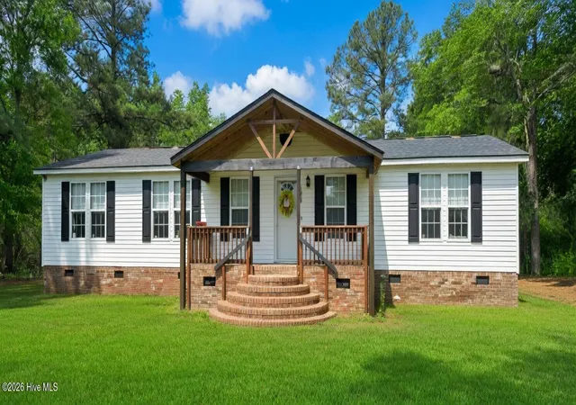 Homes for sale in Whiteville, NC | 688 Georgia Pacific Rd, Whiteville, NC 28472 | MLS# 100546652