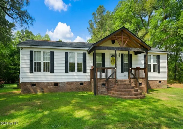 Homes for sale in Whiteville, NC | 688 Georgia Pacific Rd, Whiteville, NC 28472 | MLS# 100546652