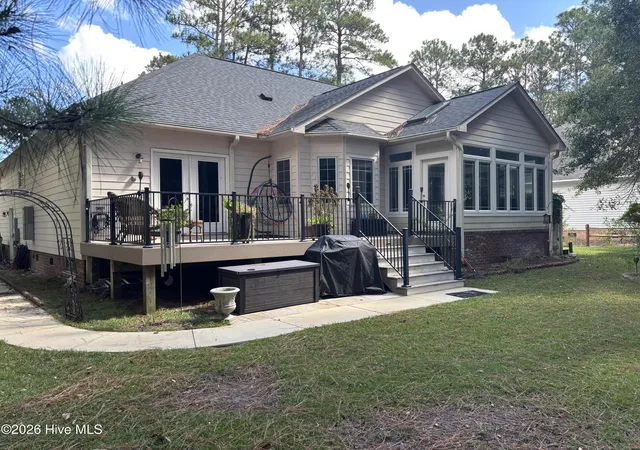 Photo 2 of Single family home for sale at 905 Davit Ln, New Bern, NC 28560 | MLS# 100595147 | Listing updated on 2026-08-18