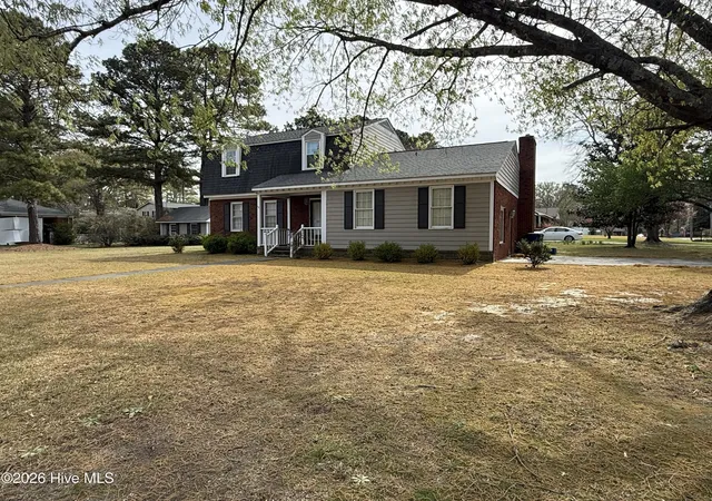 3rd image of 907 Chestnut Dr, Smithfield, NC 27577 | MLS# 100566188