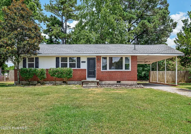 Photo 1 of Single family home for sale at 105 Kitt Dr, Jacksonville, NC 28540 | MLS# 100588013 | Listing updated on 2026-10-16