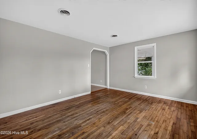 Photo 3 of Single family home for sale at 105 Kitt Dr, Jacksonville, NC 28540 | MLS# 100588013 | Listing updated on 2026-10-16