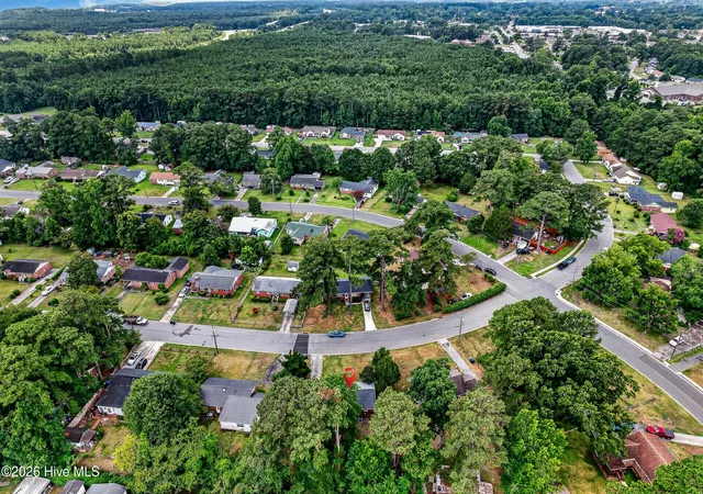 Photo 4 of Single family home for sale at 105 Kitt Dr, Jacksonville, NC 28540 | MLS# 100588013 | Listing updated on 2026-10-16