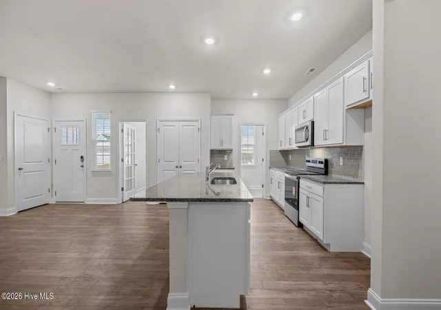 Photo 3 of Single family home for sale at 102 Harling Xing Way, La Grange, NC 28551 | MLS# 100595198 | Listing updated on 2026-09-14
