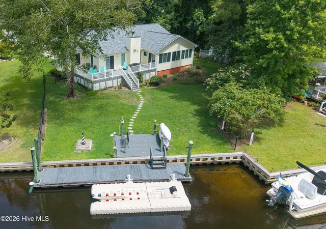 Photo 1 of Single family home for sale at 109 Commander Cir, New Bern, NC 28562 | MLS# 100599876 | Listing updated on 2026-08-29