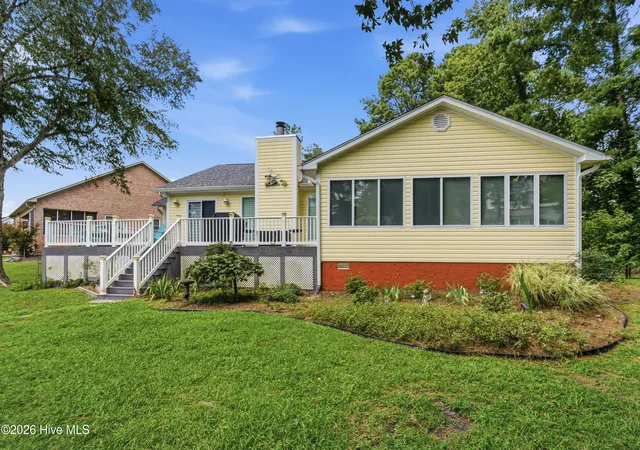 Photo 3 of Single family home for sale at 109 Commander Cir, New Bern, NC 28562 | MLS# 100599876 | Listing updated on 2026-08-29