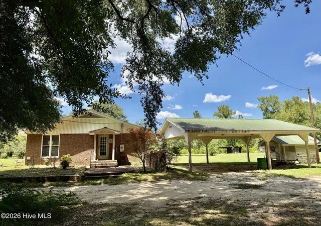Photo 3 of Single family home for sale at 2498 Carolina 53, Elizabethtown, NC 28337 | MLS# 100597056 | Listing updated on 2026-08-18