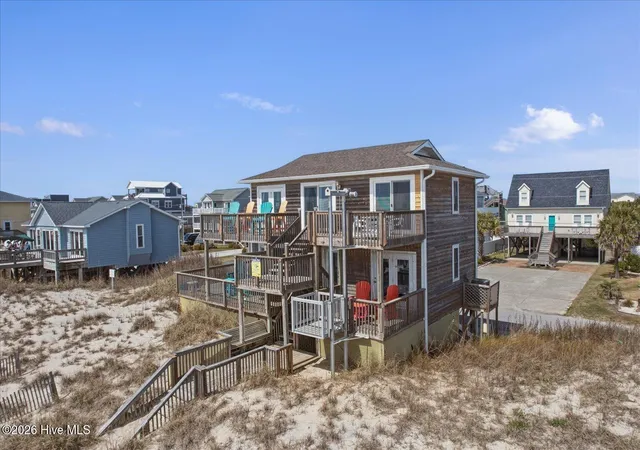 Photo 3 of Single family home for sale at 238 Topsail Rd, North Topsail Beach, NC 28460 | MLS# 100569742 | Listing updated on 2026-08-31