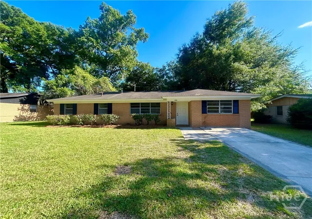 Photo 1 of Single family home for sale at 413 Barnhill Dr, Savannah, GA 31406 | MLS# SA358083 | Listing updated on 2026-09-01