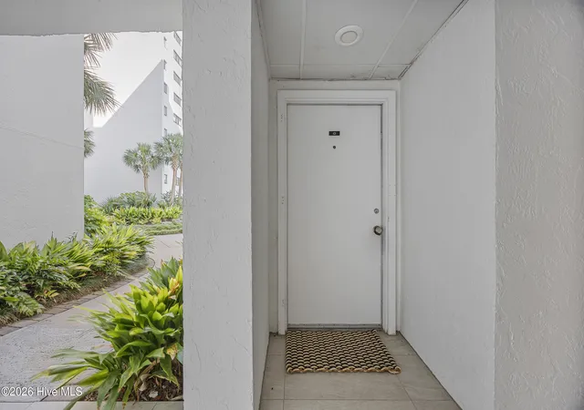 2nd image of 322 Causeway Dr #Ste 101, Wrightsville Beach, NC 28480 | MLS# 100587801