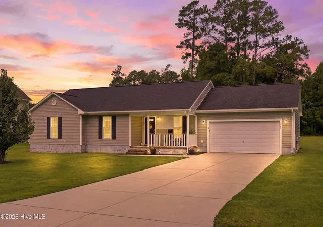 Photo 1 of Single family home for sale at 102 Laredo Dr, Jacksonville, NC 28540 | MLS# 100594716 | Listing updated on 2026-10-01