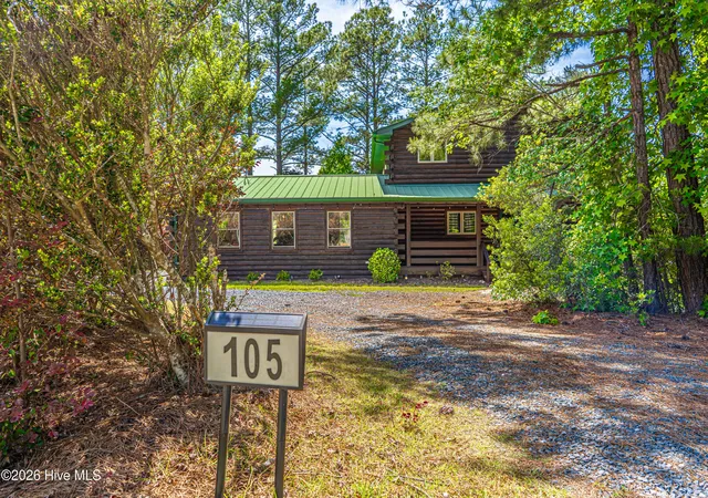 Photo 5 of Single family home for sale at 105 Lakewood Dr, Aberdeen, NC 28315 | MLS# 100579038 | Listing updated on 2026-08-18