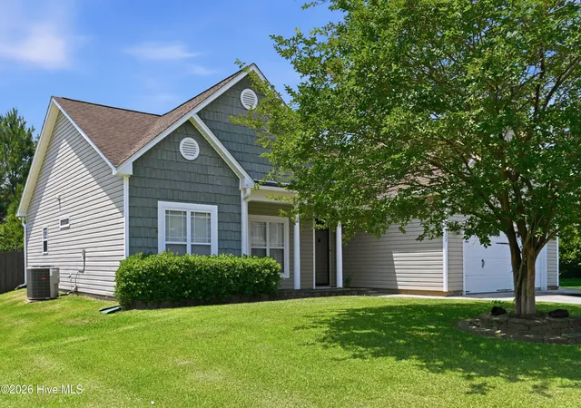 Photo 3 of Single family home for sale at 302 Wynbrookee Ln, Jacksonville, NC 28546 | MLS# 100582314 | Listing updated on 2026-09-12
