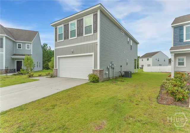 Homes for sale in Port Wentworth, GA | 22 Cypress Loop, Port Wentworth, GA 31407 | MLS# SA358345