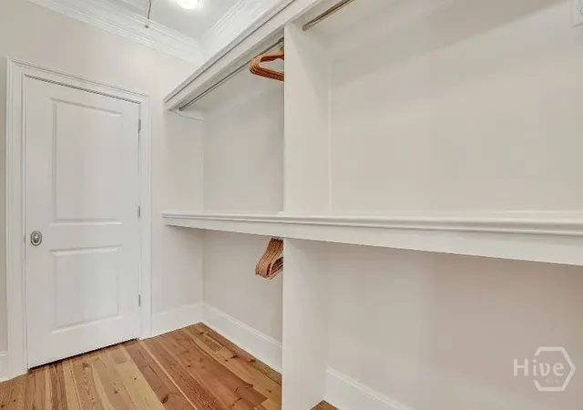 Photo 36 of Townhouse for sale at 404 E Mcdonough St, Savannah, GA 31401 | MLS# SA361305 | Listing updated on 2026-07-27