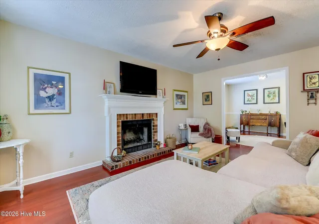 Photo 3 of Single family home for sale at 1 Northwood Ct, North Augusta, SC 29841 | MLS# 100587880 | Listing updated on 2026-08-19