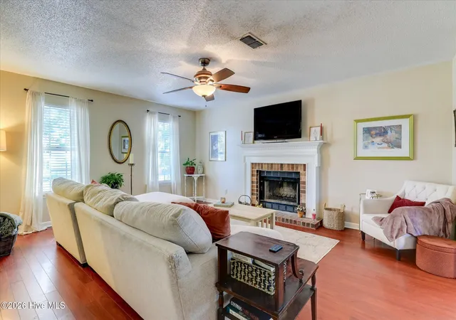 Photo 3 of Single family home for sale at 1 Northwood Ct, North Augusta, SC 29841 | MLS# 100587880 | Listing updated on 2026-08-19