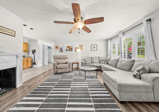 Photo 4 of Single family home for sale at 202 Walnut Ave, Hamlet, NC 28345 | MLS# 100588646 | Listing updated on 2026-08-19