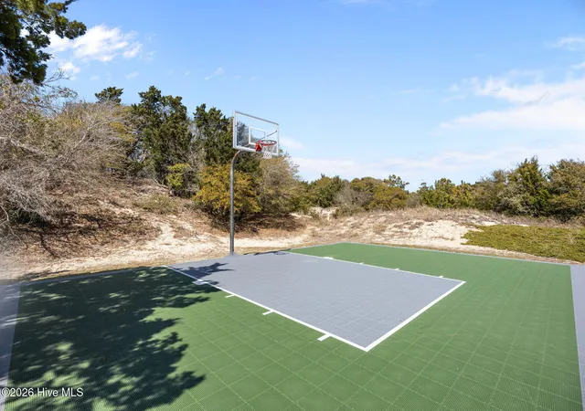 2nd image of 10300 Coast Guard Rd, Emerald Isle, NC 28594