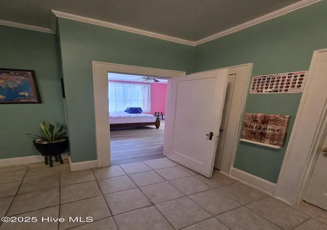 Photo 3 of Single family home for sale at 1014 N Independence St, Kinston, NC 28501 | MLS# 100541789 | Listing updated on 2026-09-21