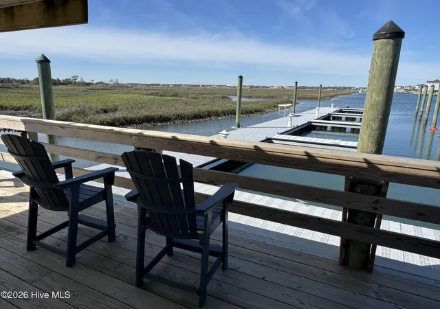 2nd image of 602 W Fort Macon Rd, Atlantic Beach, NC 28512