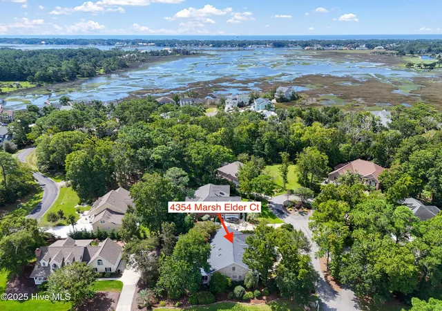 Photo 3 of Single family home for sale at 4354 Marsh Elder Ct, Southport, NC 28461 | MLS# 100527464 | Listing updated on 2026-08-19