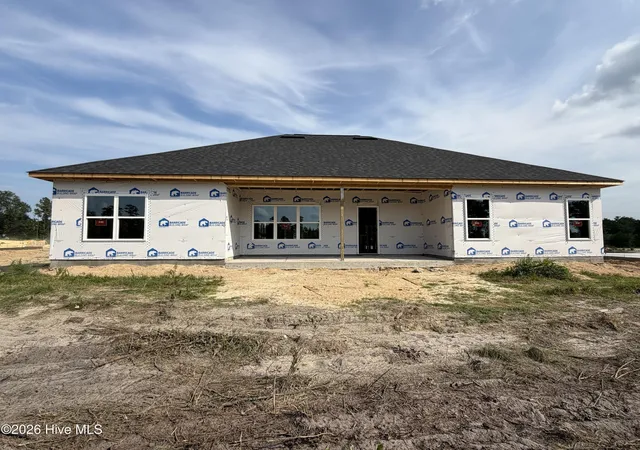 Photo 3 of Single family home for sale at 1084 Wood Crk Rd Ne, Leland, NC 28451 | MLS# 100585019 | Listing updated on 2026-09-19