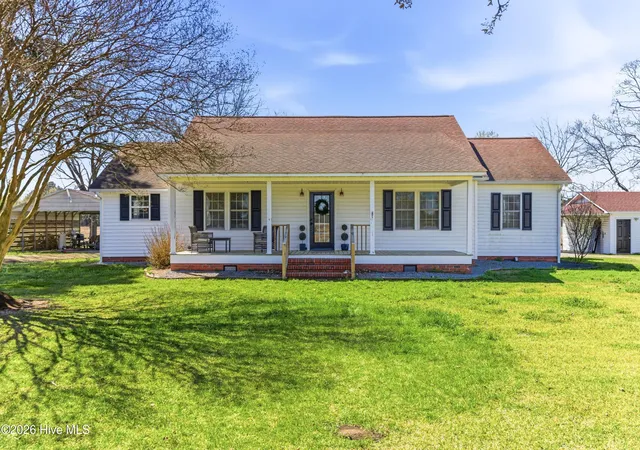 Homes for sale in Willard, NC | 10771 Us Hwy 117 N, Willard, NC 28478 | MLS# 100561620