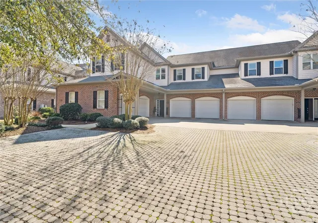 5th image of 1203 River Oaks Dr, Richmond Hill, GA 31324