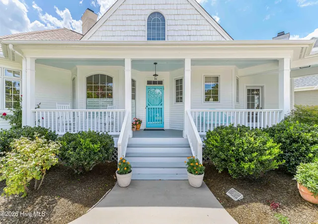 Photo 3 of Single family home for sale at 332 Magnolia Cir, Southern Pines, NC 28387 | MLS# 100562973 | Listing updated on 2026-09-03