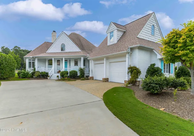 Photo 5 of Single family home for sale at 332 Magnolia Cir, Southern Pines, NC 28387 | MLS# 100562973 | Listing updated on 2026-09-03