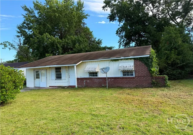 Photo 1 of Single family home for sale at 1510 Cloverdale Dr, Savannah, GA 31415 | MLS# SA359787 | Listing updated on 2026-10-09