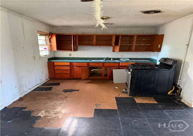 Photo 3 of Single family home for sale at 1510 Cloverdale Dr, Savannah, GA 31415 | MLS# SA359787 | Listing updated on 2026-10-09