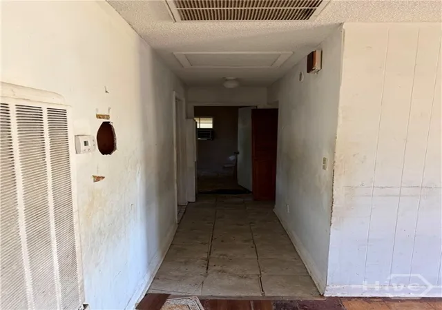 Photo 3 of Single family home for sale at 1510 Cloverdale Dr, Savannah, GA 31415 | MLS# SA359787 | Listing updated on 2026-10-09