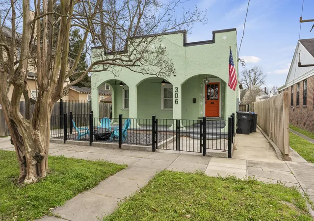 Homes for sale in Augusta, GA | 306 Ellis St, Augusta, GA 30901 | MLS# 98255749