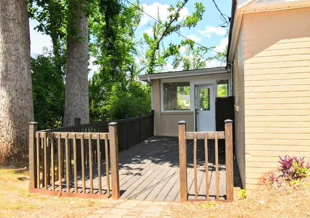 Photo 3 of Single family home for sale at 2312 Laurel Ln, Augusta, GA 30904 | MLS# 98257316 | Listing updated on 2026-08-19
