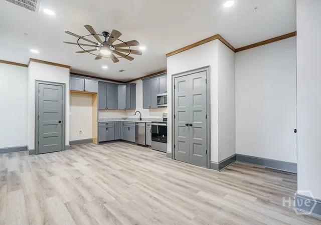 3rd image of 34 Depot St, Hartwell, GA 30643