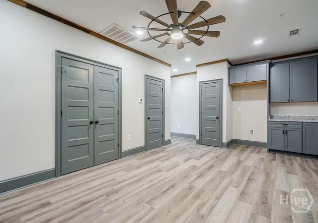 4th image of 34 Depot St, Hartwell, GA 30643
